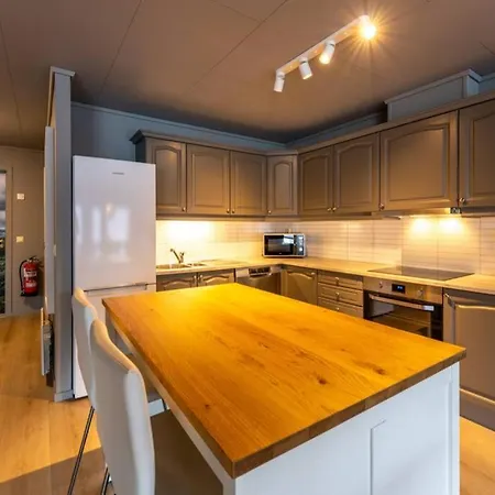 Langfoss Apartman *